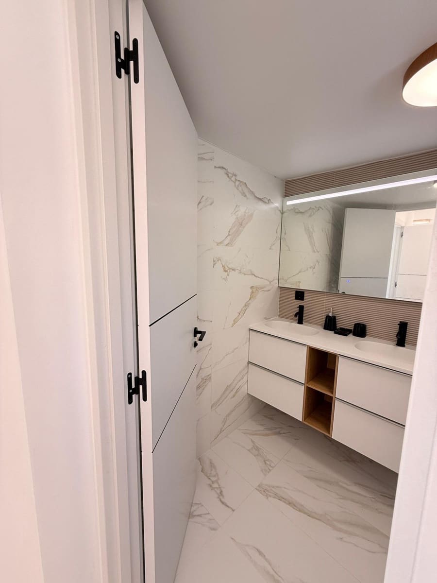 4 soveværelse Semi-Rækkehus til salg i La Nucia med swimmingpool garage - € 393.000 (Ref: 9791015)