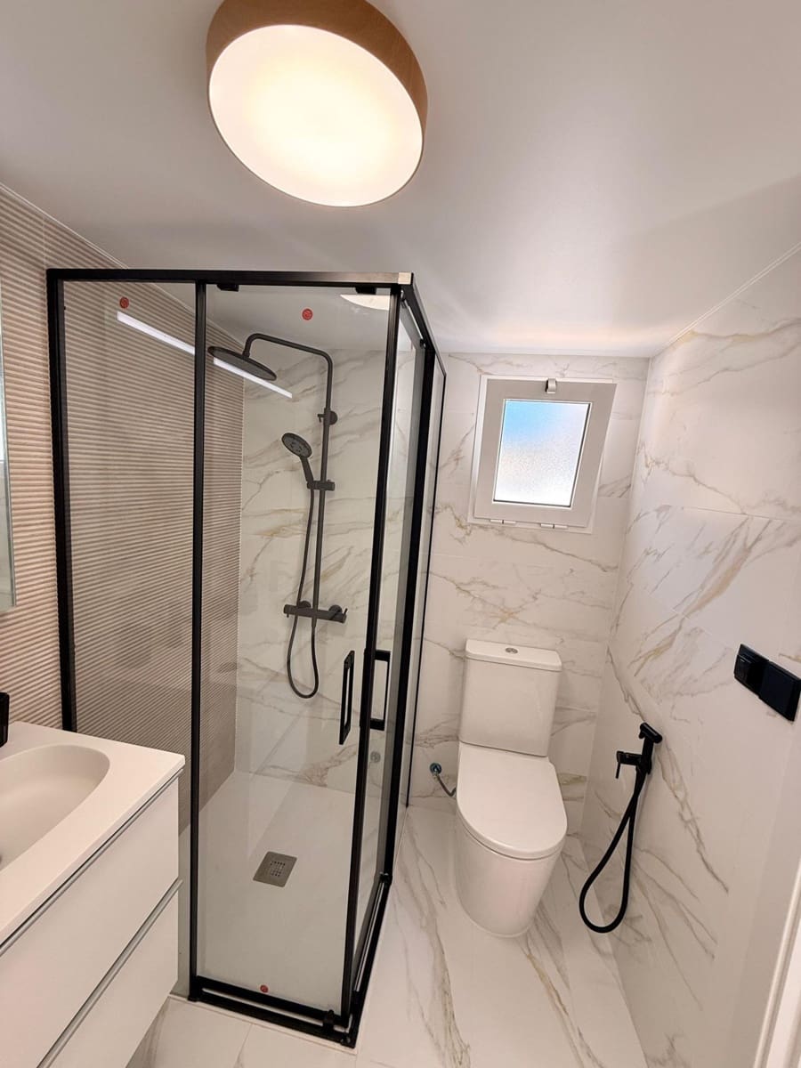 4 soveværelse Semi-Rækkehus til salg i La Nucia med swimmingpool garage - € 393.000 (Ref: 9791015)