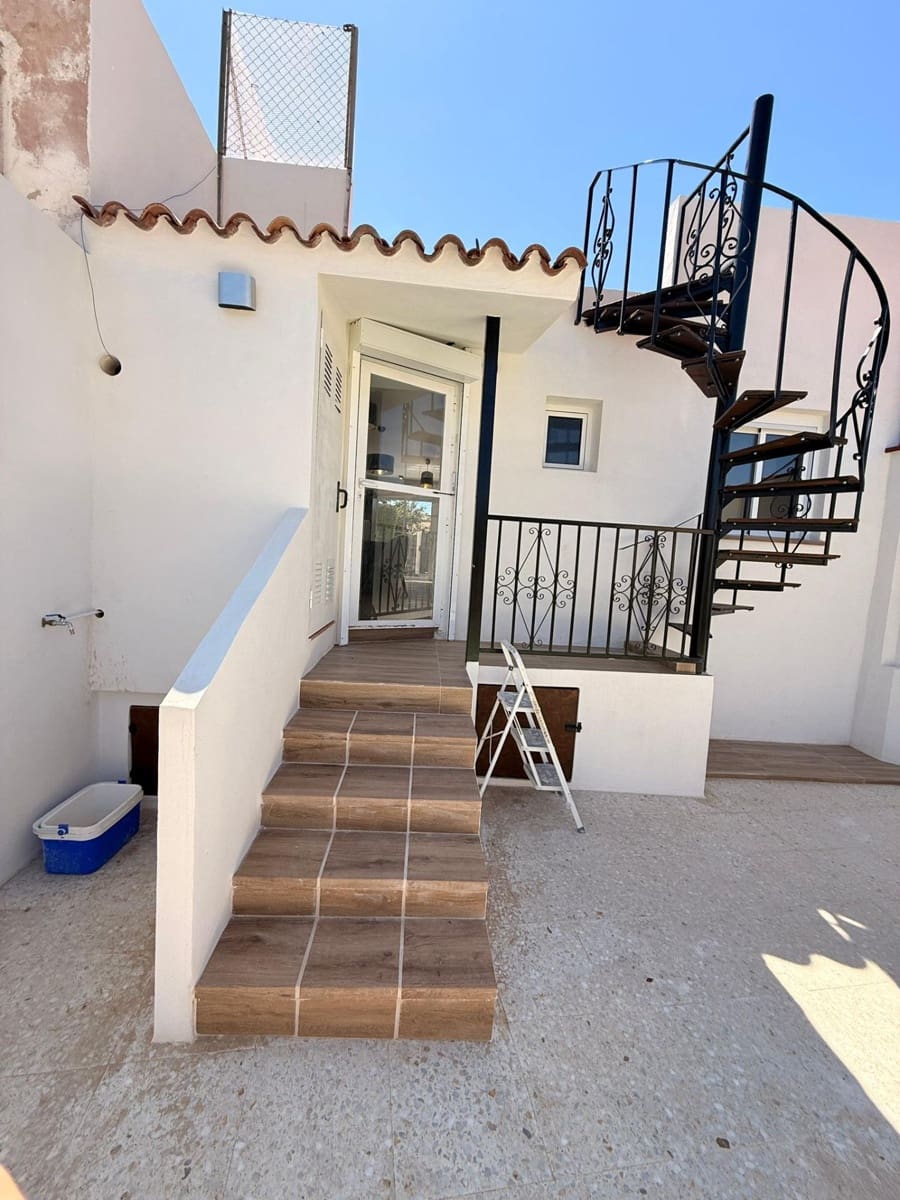 4 soveværelse Semi-Rækkehus til salg i La Nucia med swimmingpool garage - € 393.000 (Ref: 9791015)