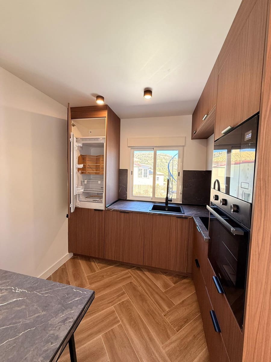 4 soveværelse Semi-Rækkehus til salg i La Nucia med swimmingpool garage - € 393.000 (Ref: 9791015)