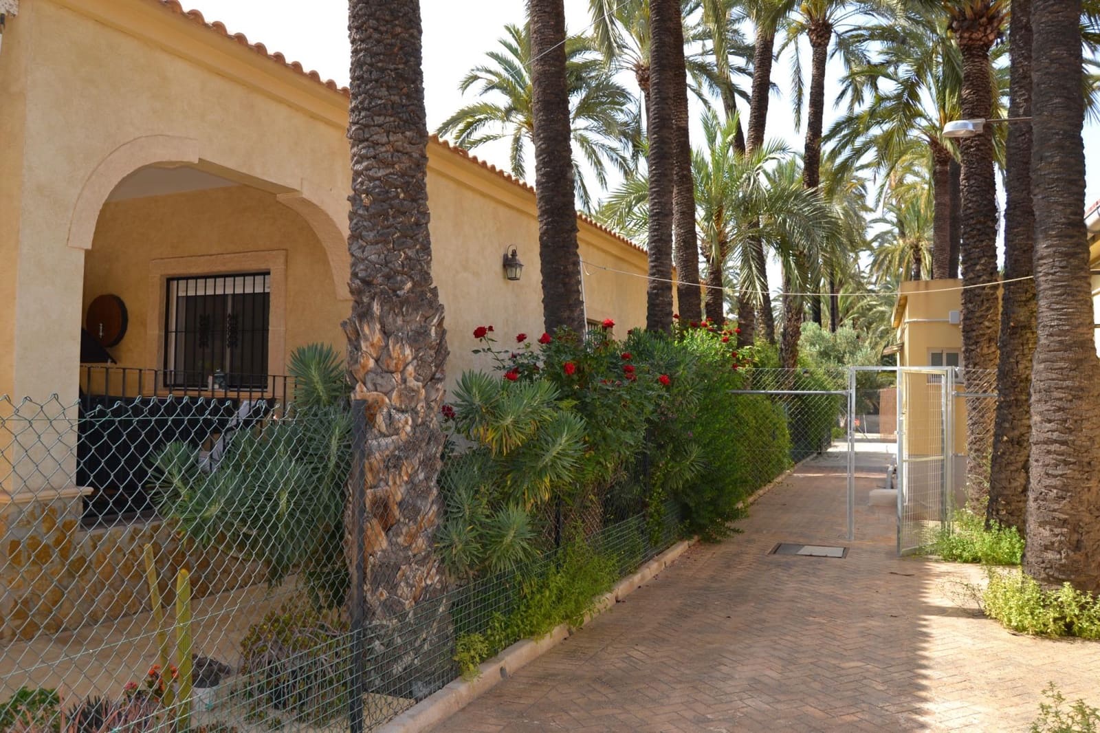 10 slaapkamer Villa te koop in Elche / Elx met zwembad garage - € 1.959.000 (Ref: 9811559)