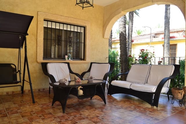 10 bedroom Villa for sale in Centro, Elche / Elx with pool garage - € 1,959,000 (Ref: 9811559)