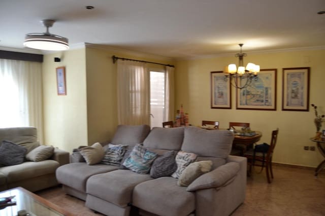 4 sovrum Lägenhet till salu i Elche / Elx med garage - 365 000 € (Ref: 9822897)
