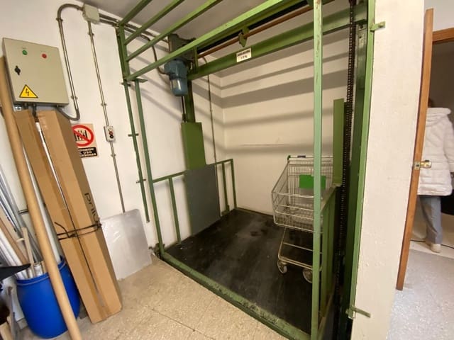 Bedrift til salgs i Agullent - € 300 000 (Ref: 8855218)