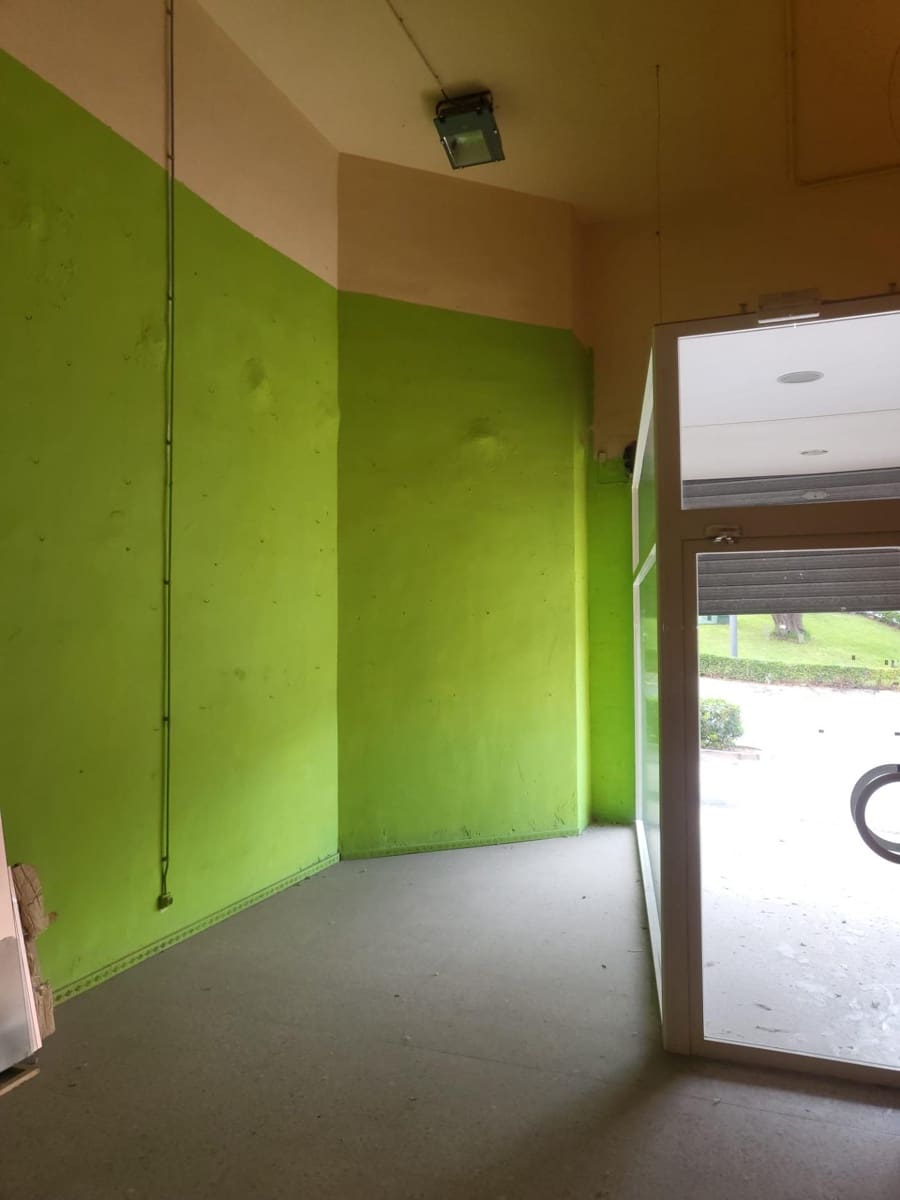 Commercieel te huur in Albaida - € 450 (Ref: 8855298)