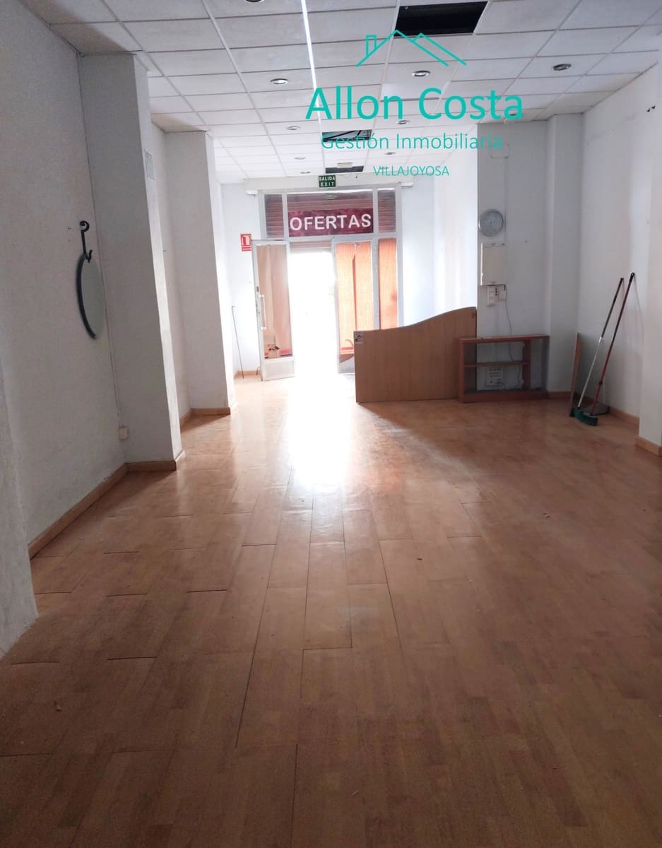 Kaupallinen myytävänä paikassa La Villajoyosa / Vila Joiosa - 120 000 € (Ref: 10046926)