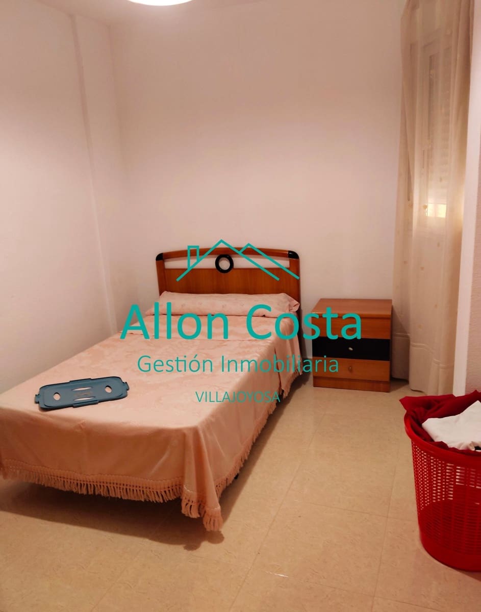 3 bedroom Flat for rent in La Villajoyosa / Vila Joiosa - € 900 (Ref: 10048820)