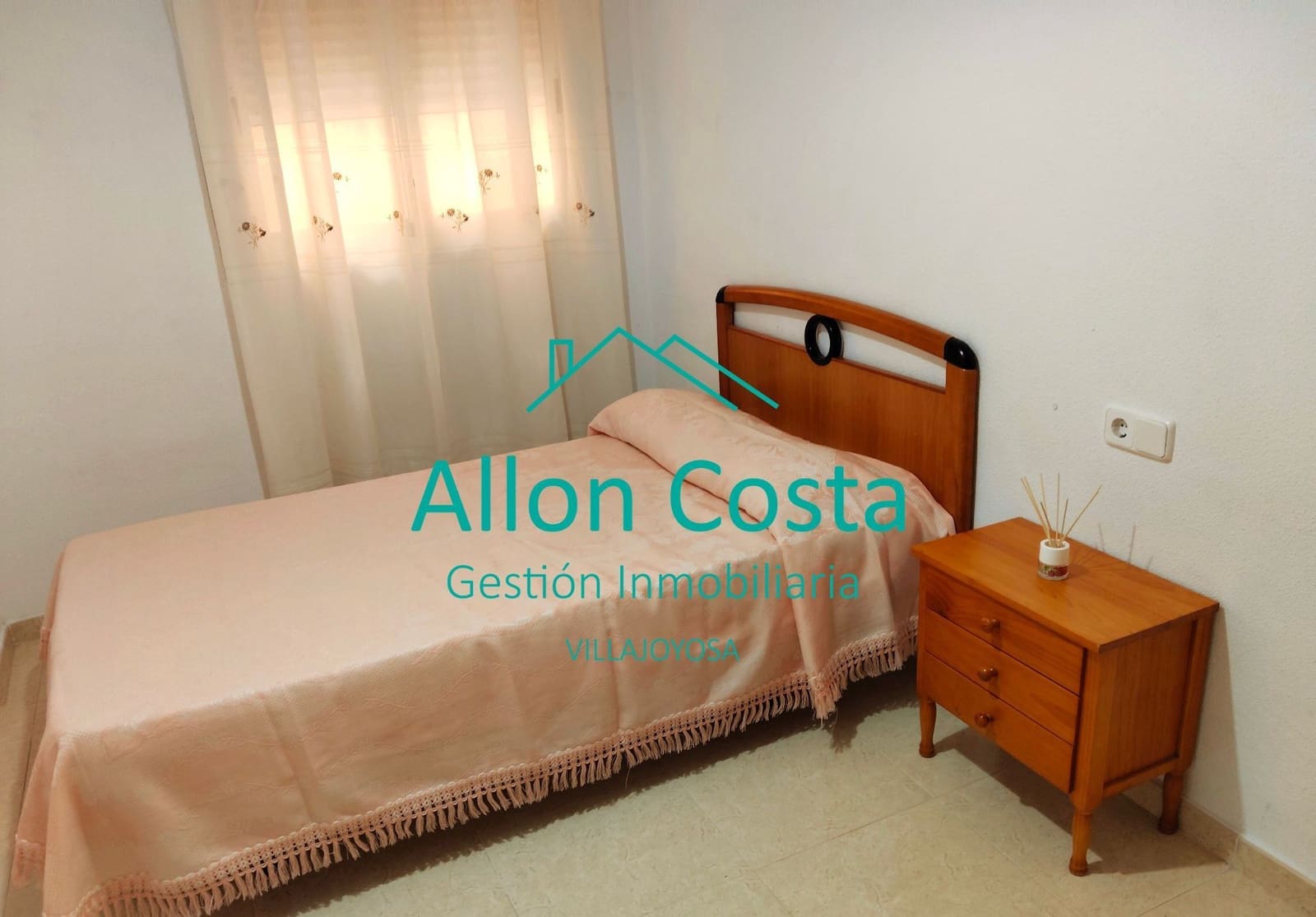 3 bedroom Flat for rent in La Villajoyosa / Vila Joiosa - € 900 (Ref: 10048820)