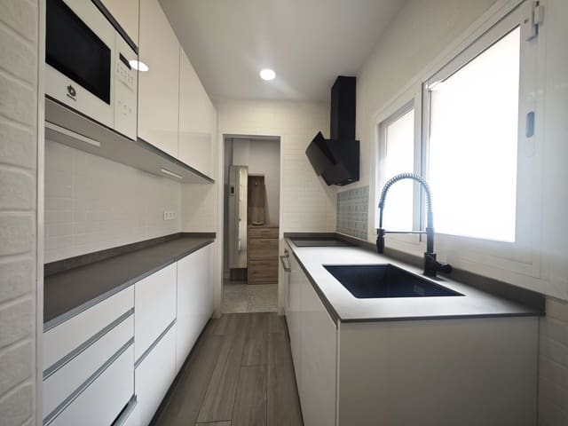 2 bedroom Flat for sale in La Villajoyosa / Vila Joiosa - € 160,000 (Ref: 10080500)