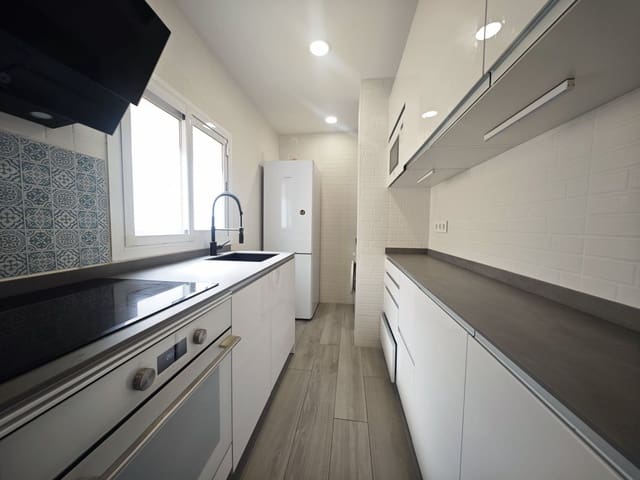 2 bedroom Flat for sale in La Villajoyosa / Vila Joiosa - € 160,000 (Ref: 10080500)