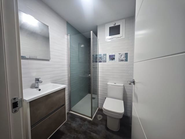 2 bedroom Flat for sale in La Villajoyosa / Vila Joiosa - € 160,000 (Ref: 10080500)