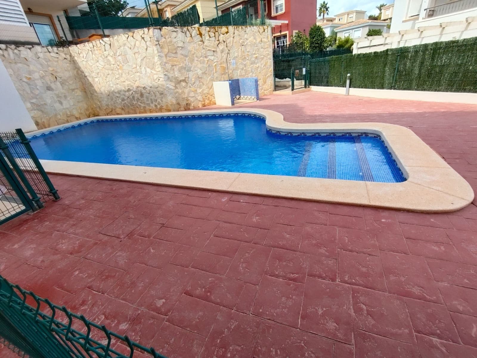 2 sovrum Bungalow till salu i La Nucia med pool - 240 000 € (Ref: 10114651)