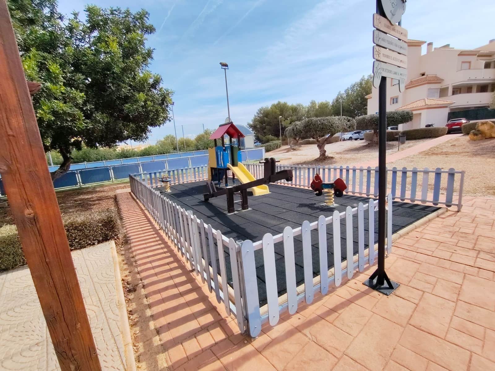 2 sovrum Bungalow till salu i La Nucia med pool - 240 000 € (Ref: 10114651)