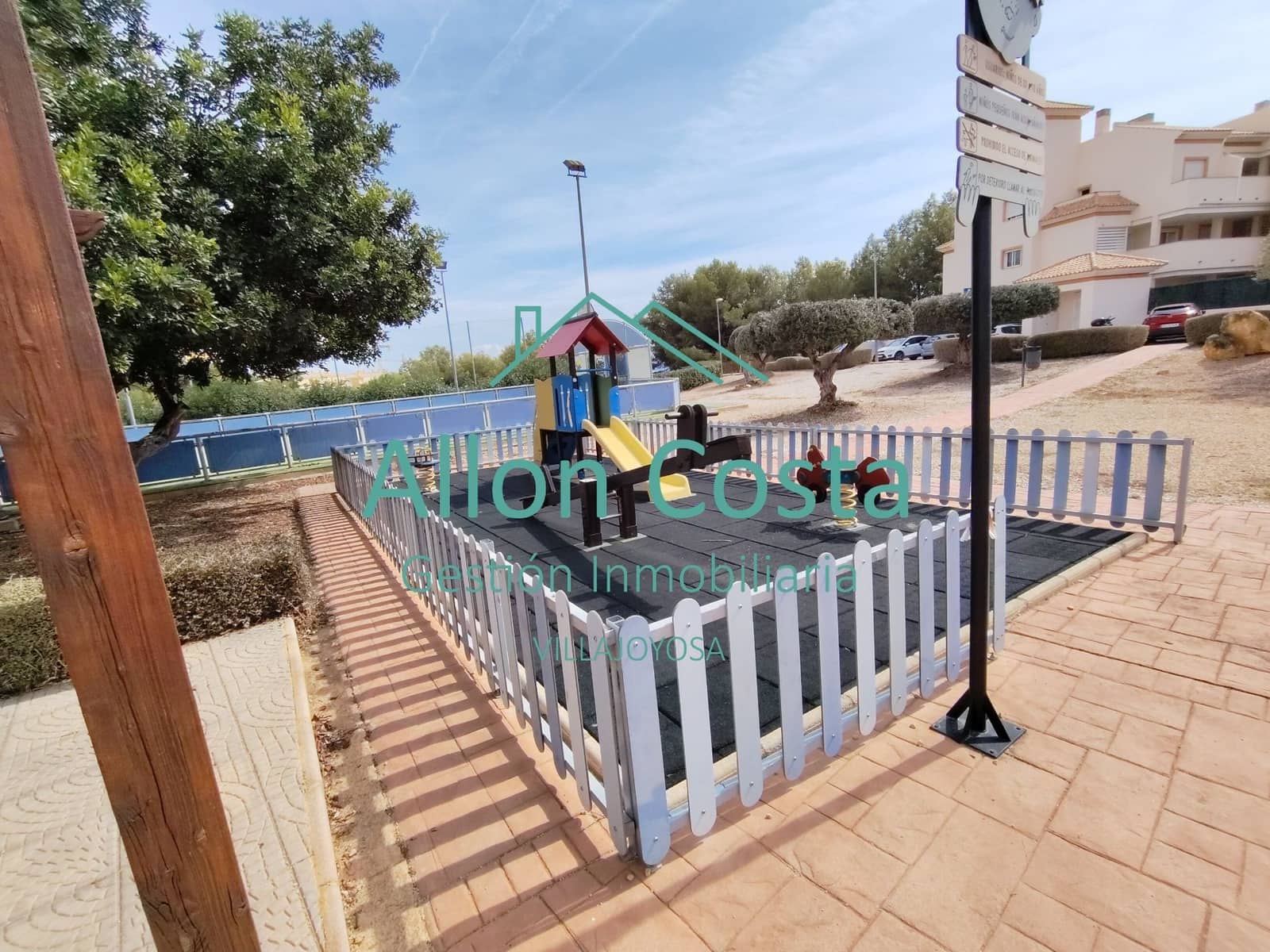 2 bedroom Bungalow for sale in La Nucia with pool - € 240,000 (Ref: 10114651)