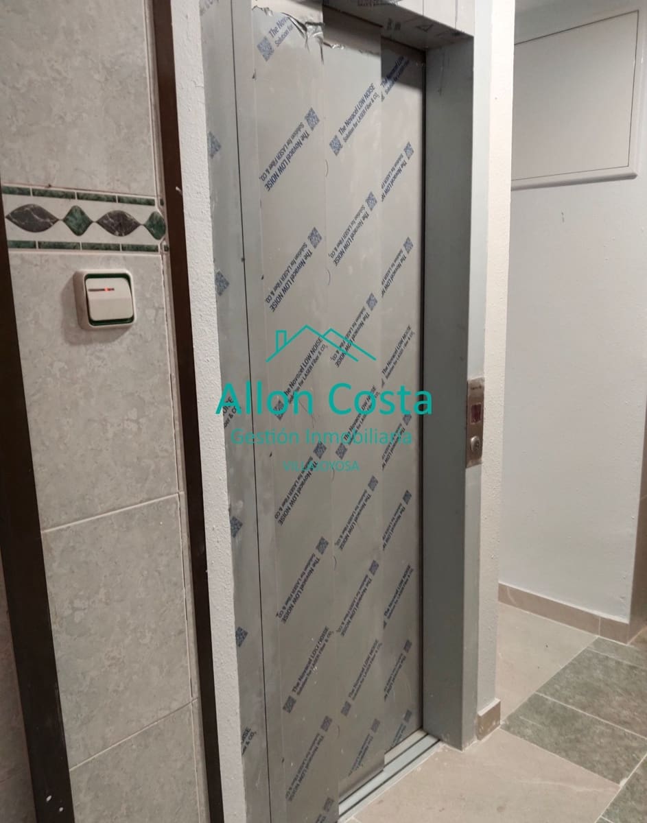 3 bedroom Flat for sale in La Villajoyosa / Vila Joiosa - € 150,000 (Ref: 9918677)