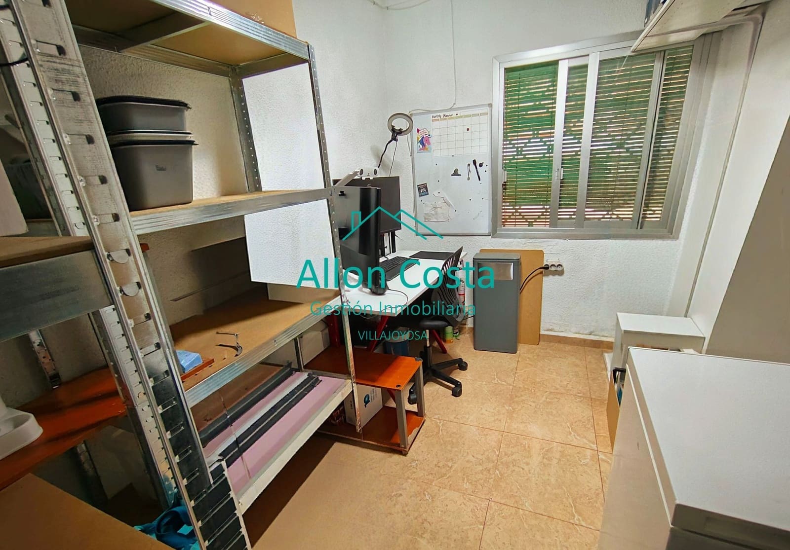 3 bedroom Flat for sale in La Villajoyosa / Vila Joiosa - € 150,000 (Ref: 9918677)