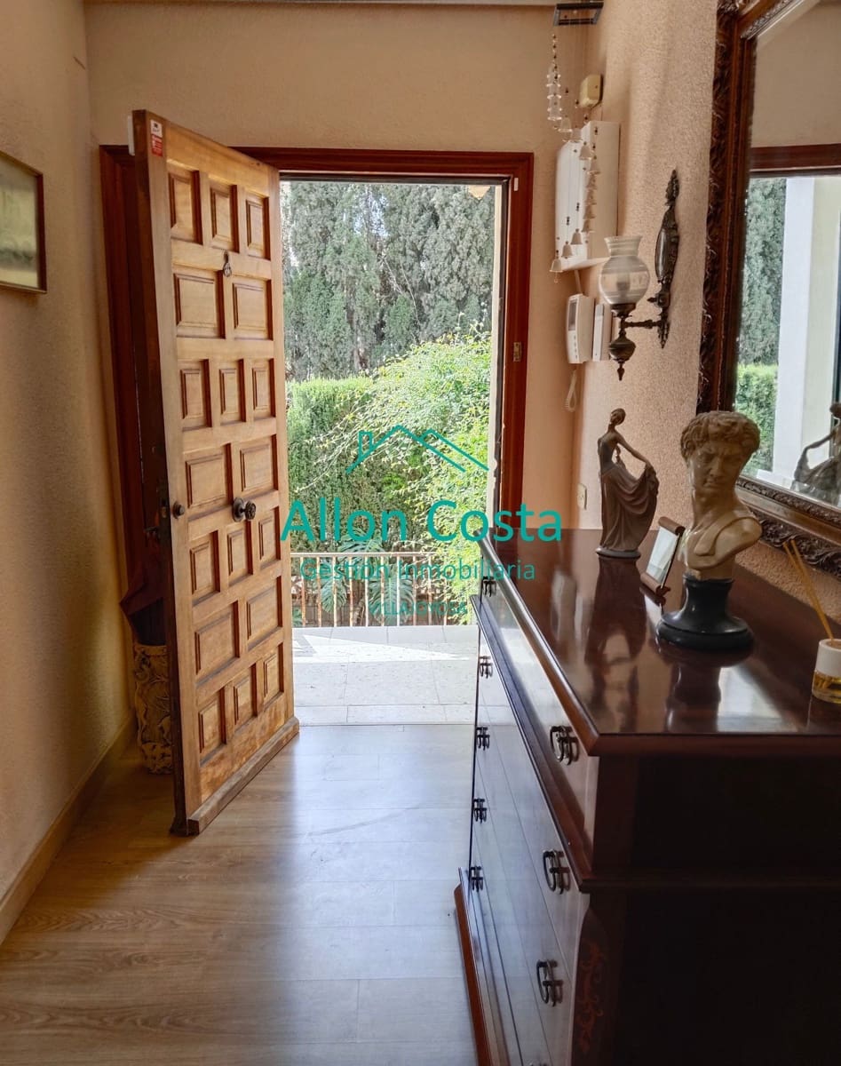 4 soveværelse Villa til salg i Benidorm med garage - € 775.000 (Ref: 9918678)