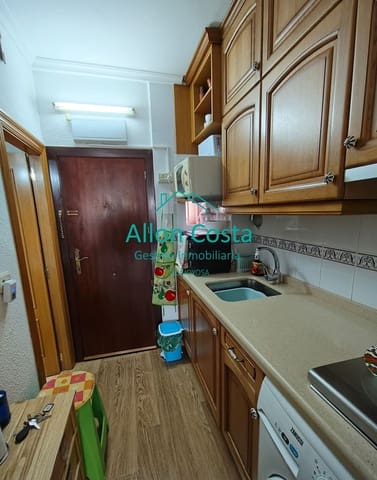 1 soveværelse Lejlighed til salg i Benidorm med swimmingpool - € 170.000 (Ref: 9918682)