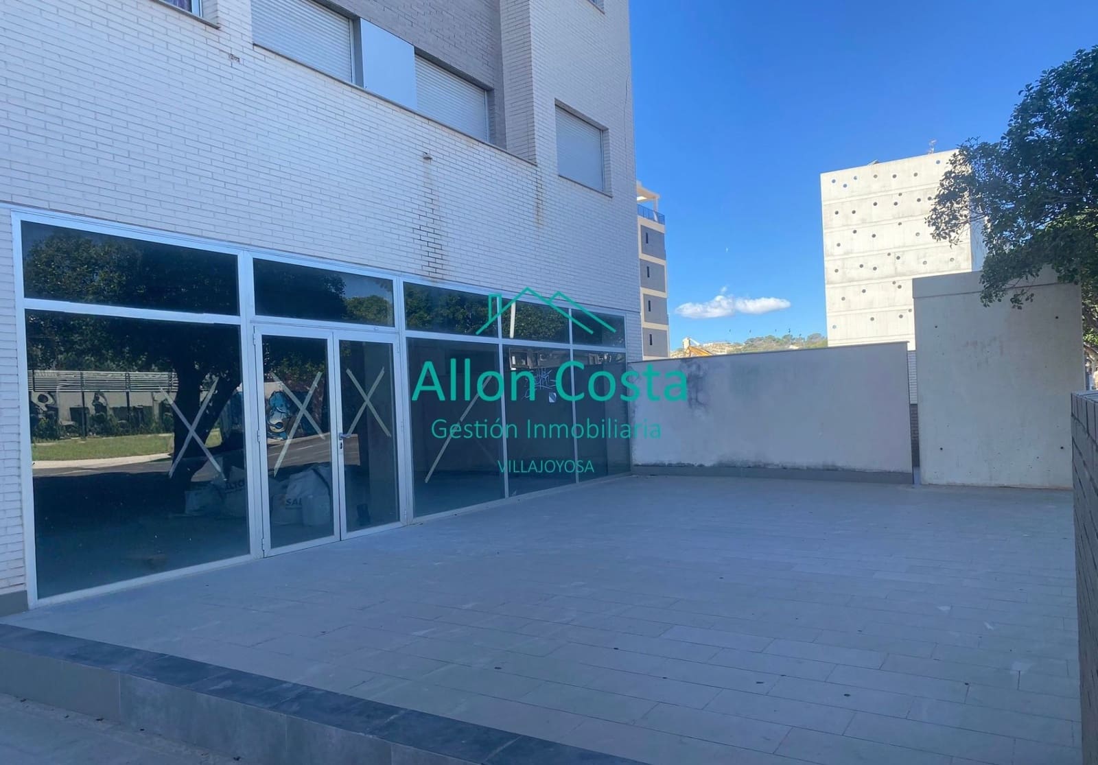 Kaupallinen vuokrattavana paikassa La Villajoyosa / Vila Joiosa - 1 000 € (Ref: 9918690)