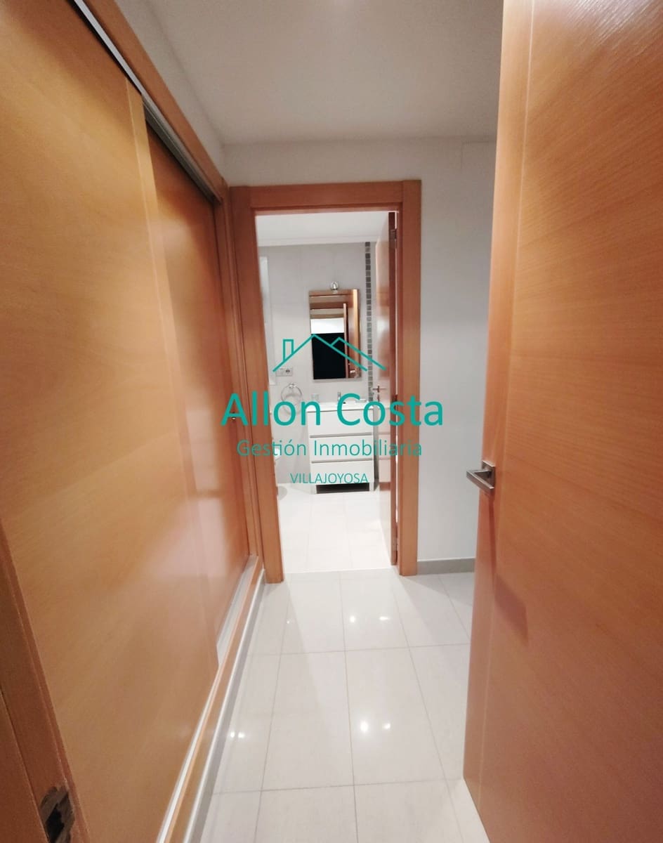4 makuuhuone Asunto vuokrattavana paikassa La Villajoyosa / Vila Joiosa mukana uima-altaan 
autotalli - 1 300 € (Ref: 9918691)