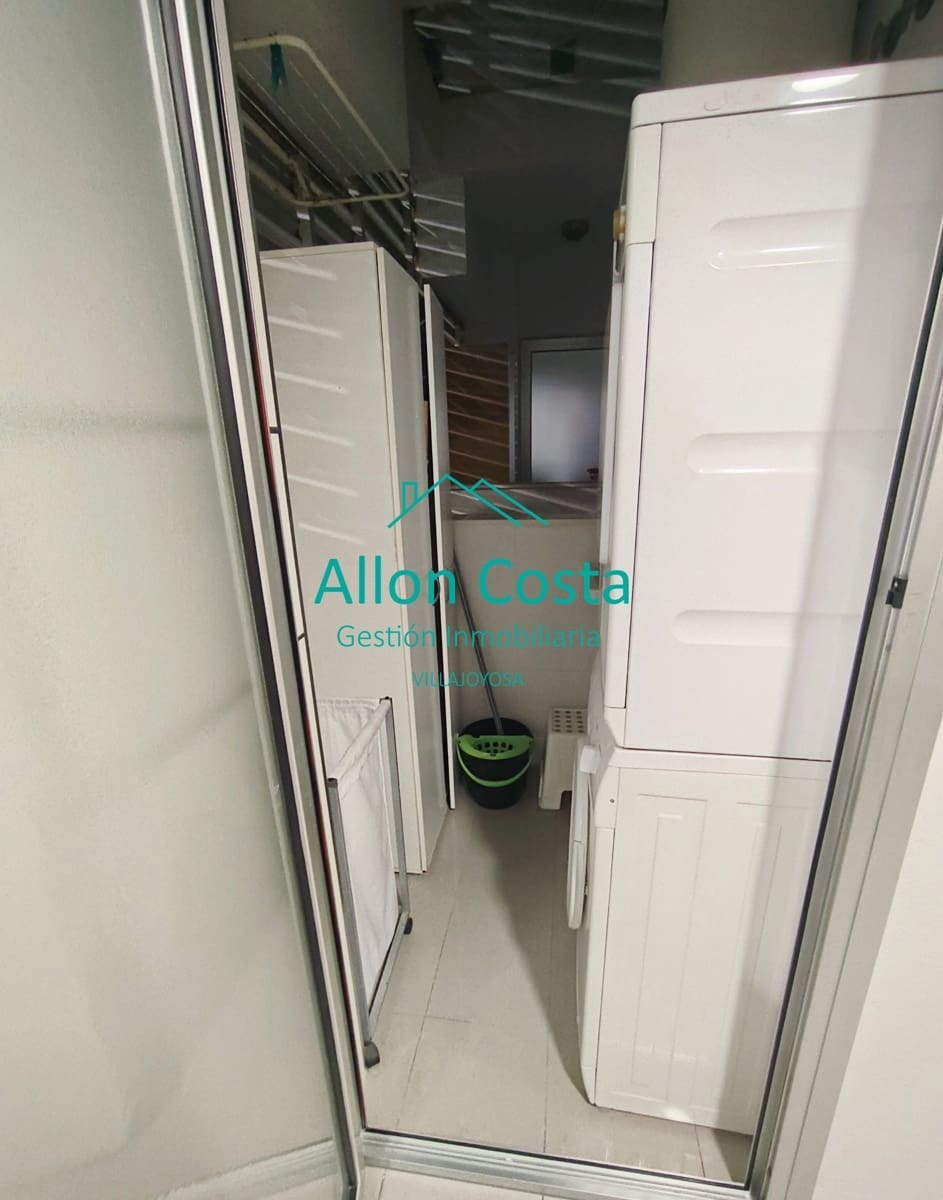 4 makuuhuone Asunto vuokrattavana paikassa La Villajoyosa / Vila Joiosa mukana uima-altaan 
autotalli - 1 300 € (Ref: 9918691)