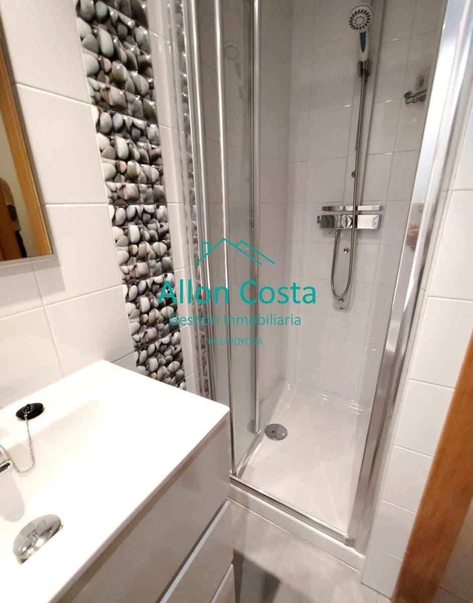 4 makuuhuone Asunto vuokrattavana paikassa La Villajoyosa / Vila Joiosa mukana uima-altaan 
autotalli - 1 300 € (Ref: 9918691)