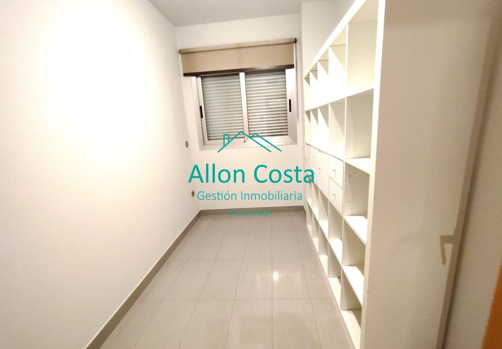 4 makuuhuone Asunto vuokrattavana paikassa La Villajoyosa / Vila Joiosa mukana uima-altaan 
autotalli - 1 300 € (Ref: 9918691)