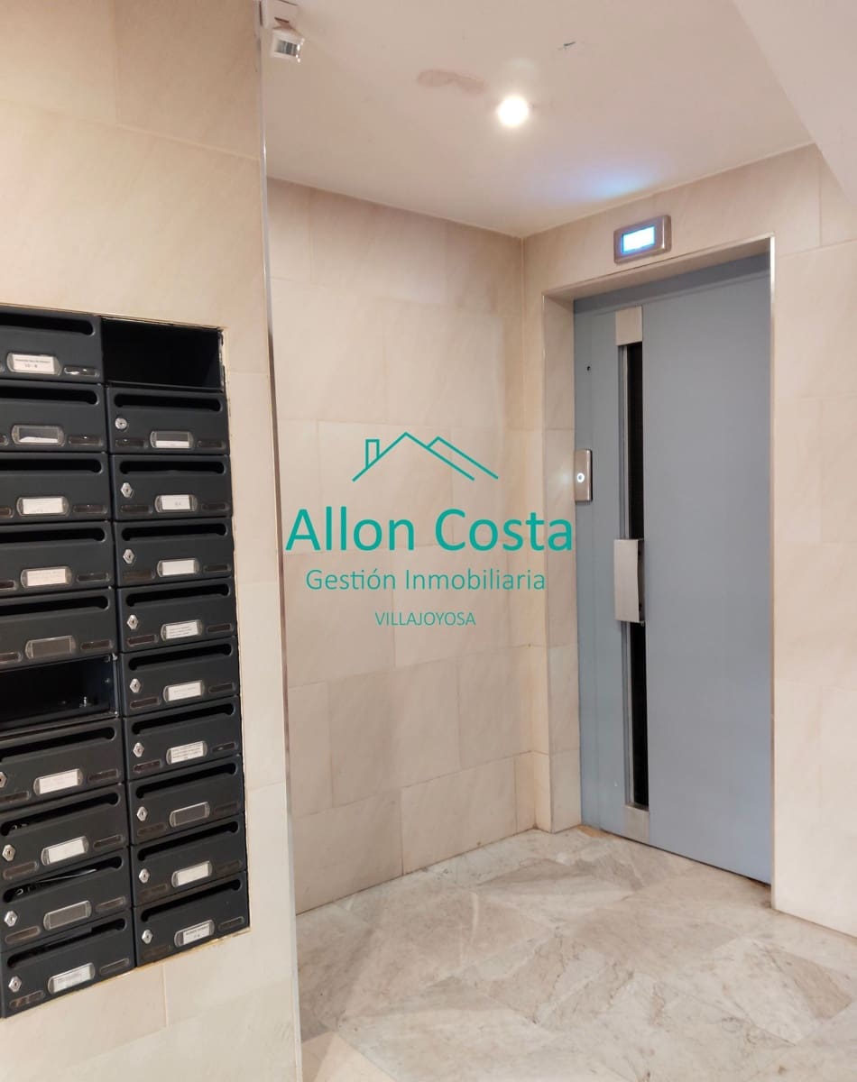 3 bedroom Flat for sale in La Villajoyosa / Vila Joiosa - € 178,000 (Ref: 9918693)