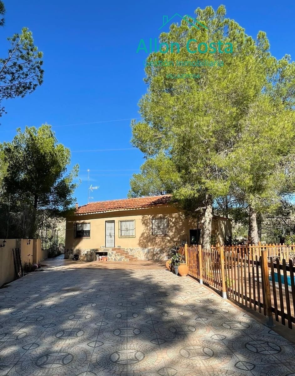 3 bedroom Villa for sale in Orxeta with pool - € 285,000 (Ref: 9918696)