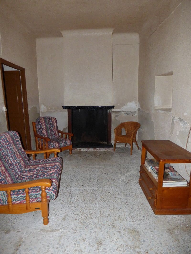 7 sovrum Semi-fristående Villa till salu i Relleu - 120 000 € (Ref: 9918700)