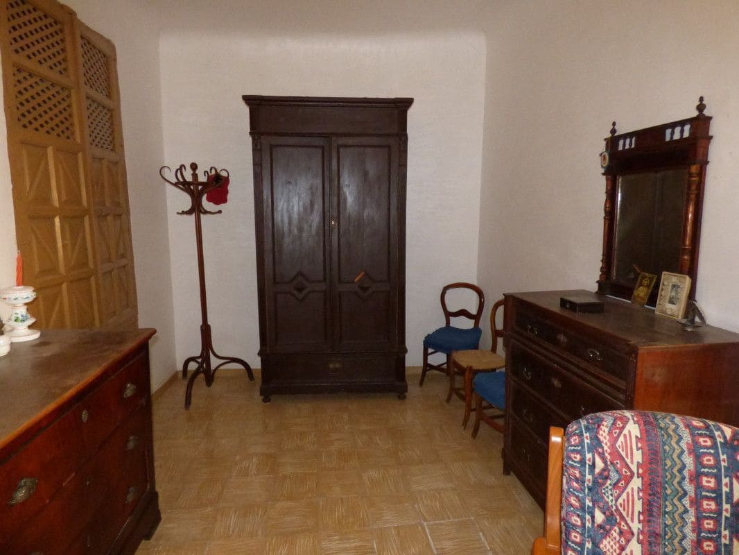 7 sovrum Semi-fristående Villa till salu i Relleu - 120 000 € (Ref: 9918700)