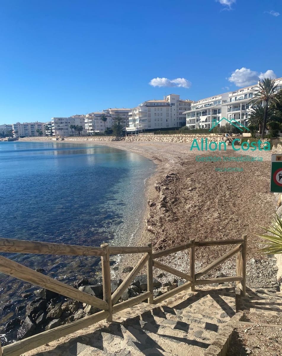 2 bedroom Flat for sale in Altea with pool garage - € 360,000 (Ref: 9918703)