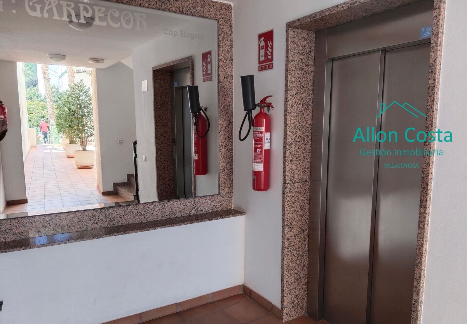 2 bedroom Flat for sale in Altea with pool garage - € 360,000 (Ref: 9918703)