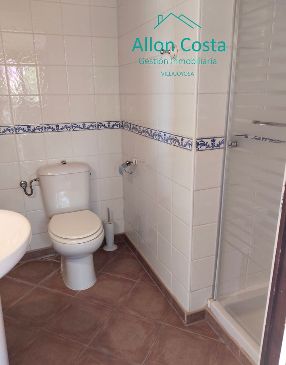 8 bedroom Villa for sale in La Nucia with pool garage - € 621,000 (Ref: 9918711)
