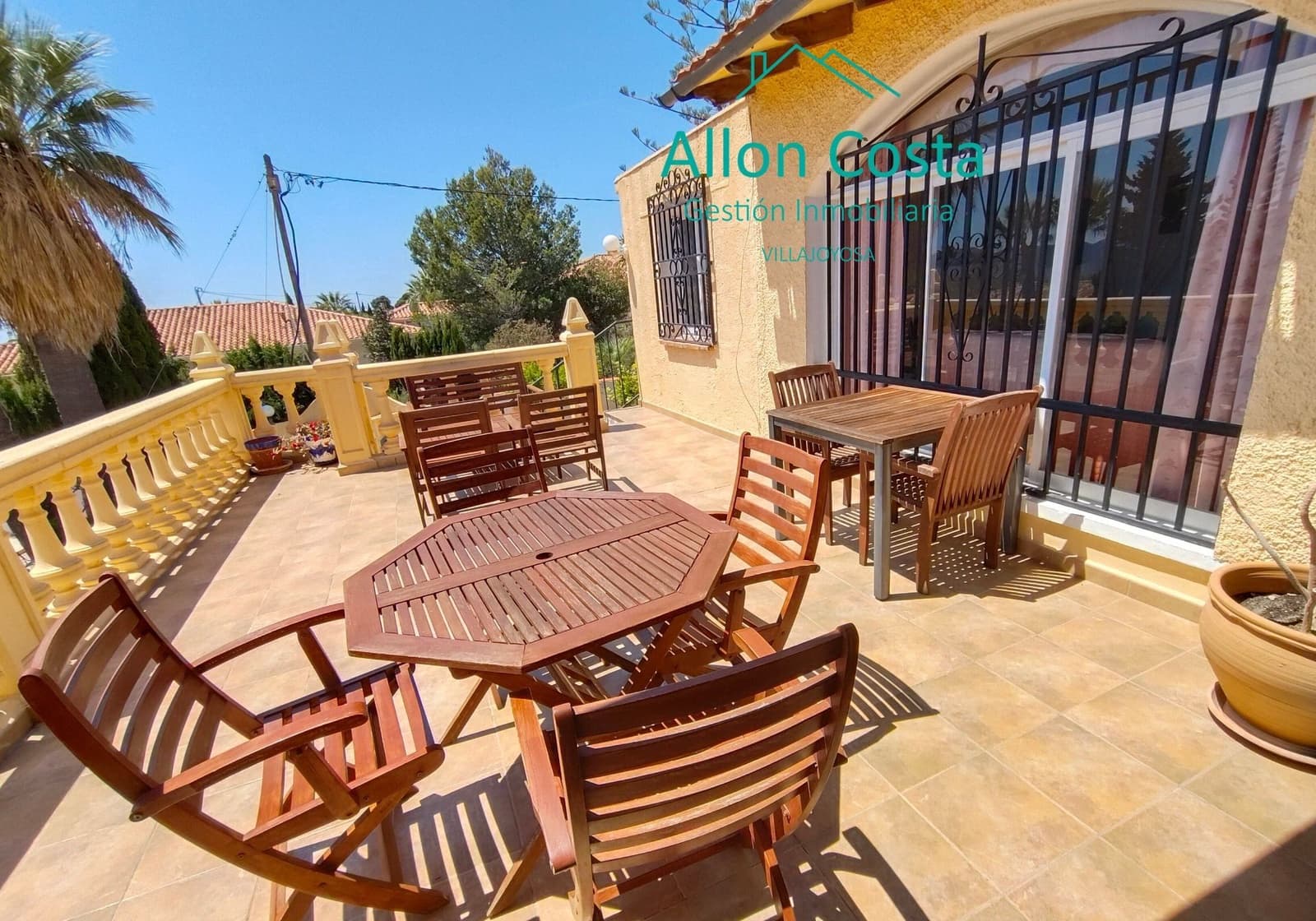8 bedroom Villa for sale in La Nucia with pool garage - € 621,000 (Ref: 9918711)
