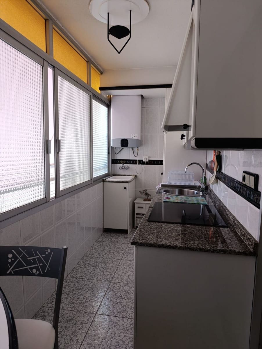 4 bedroom Flat for sale in La Villajoyosa / Vila Joiosa - € 259,000 (Ref: 9918713)