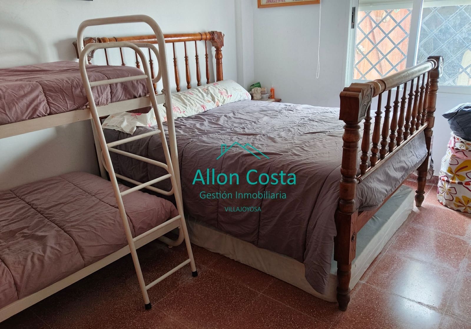 4 quarto Moradia Geminada para venda em El Campello - 285 000 € (Ref: 9918715)