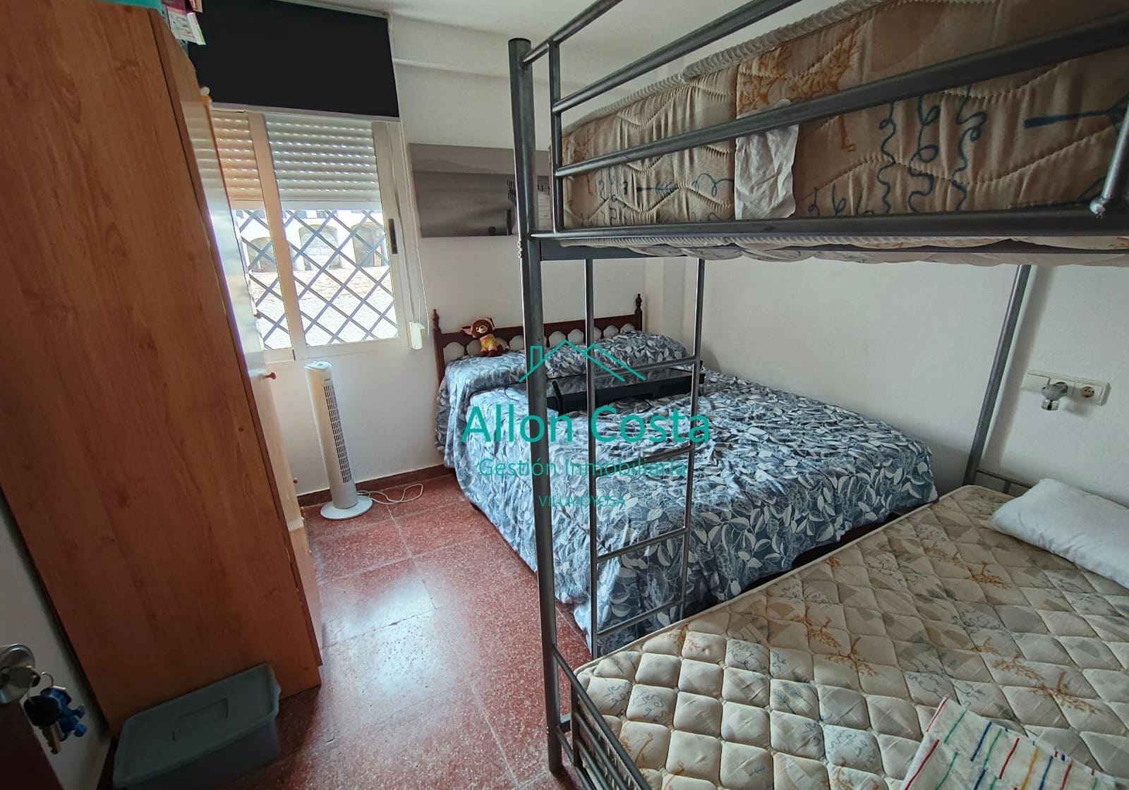 4 quarto Moradia Geminada para venda em El Campello - 285 000 € (Ref: 9918715)