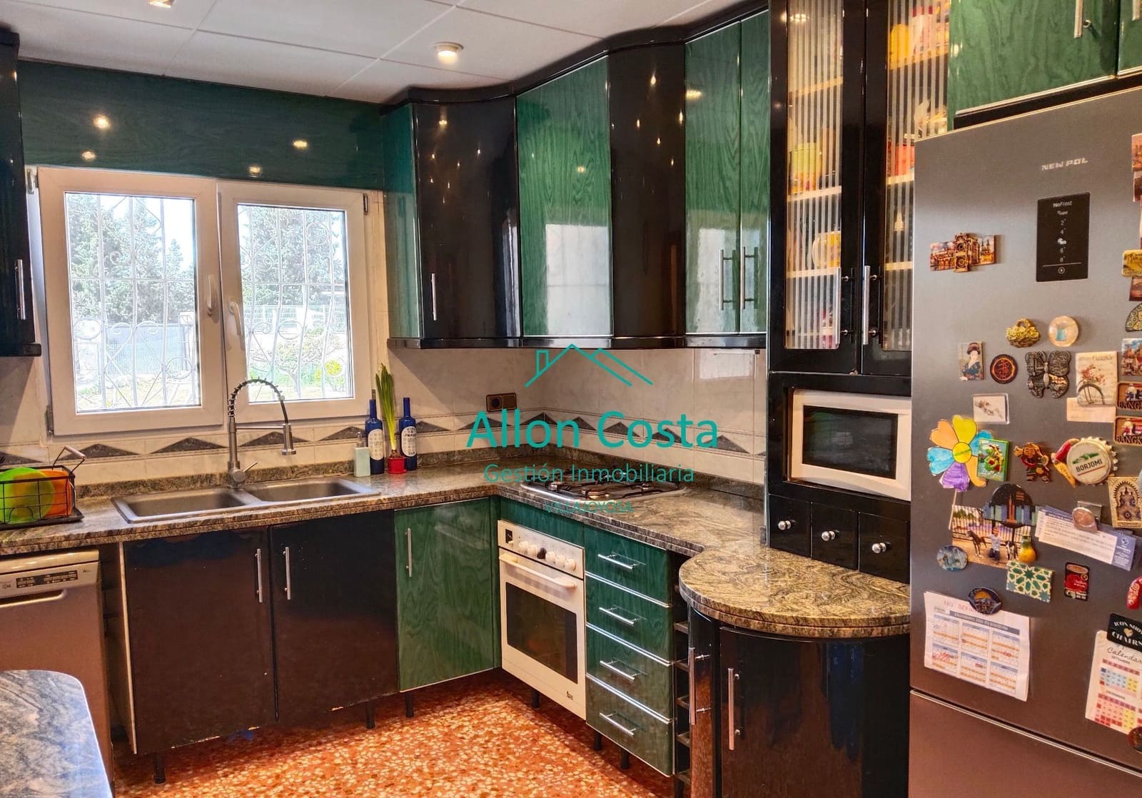 Chalet de 7 habitaciones en La Villajoyosa / Vila Joiosa en venta con piscina garaje - 470.000 € (Ref: 9918717)