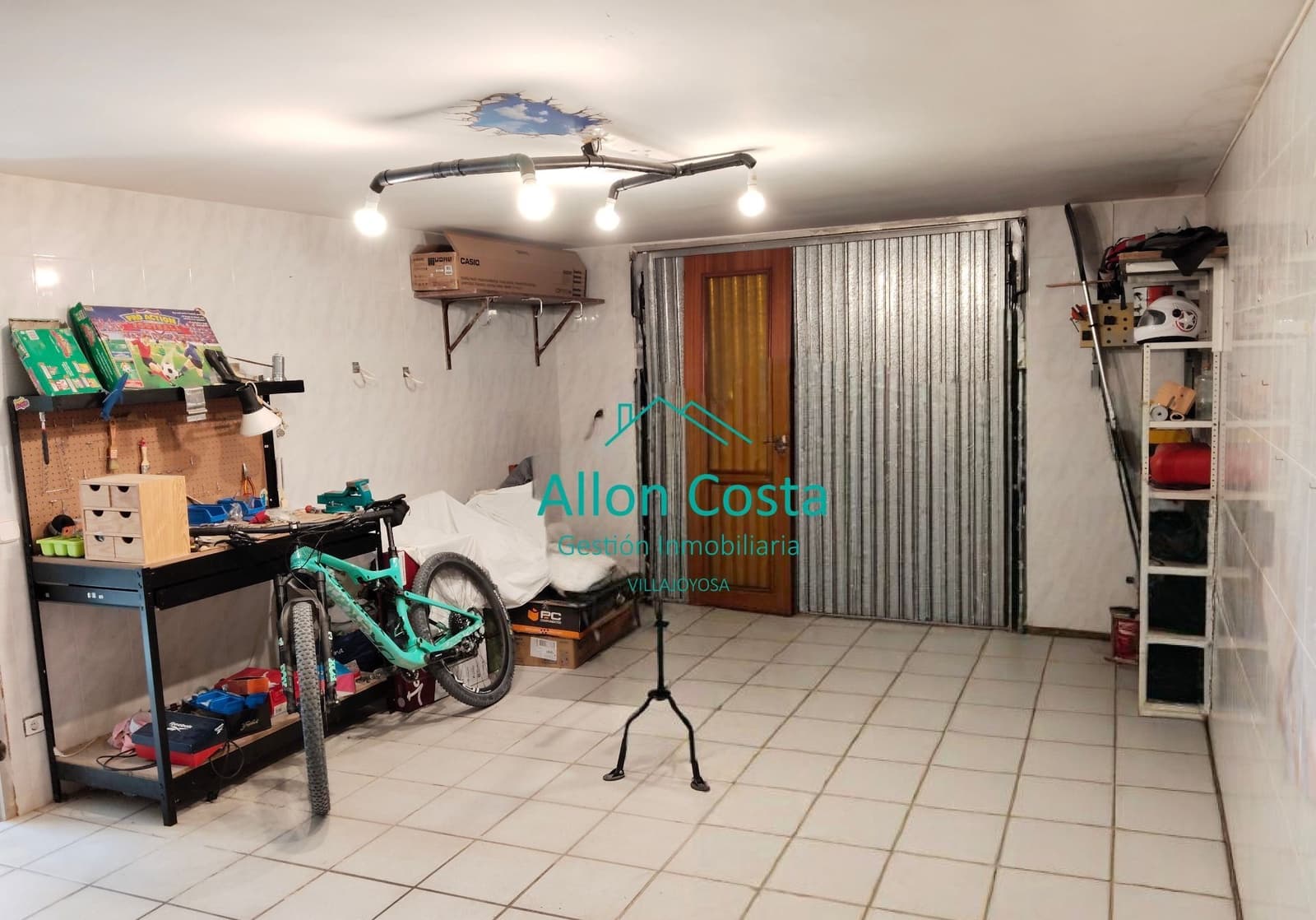 Chalet de 7 habitaciones en La Villajoyosa / Vila Joiosa en venta con piscina garaje - 470.000 € (Ref: 9918717)