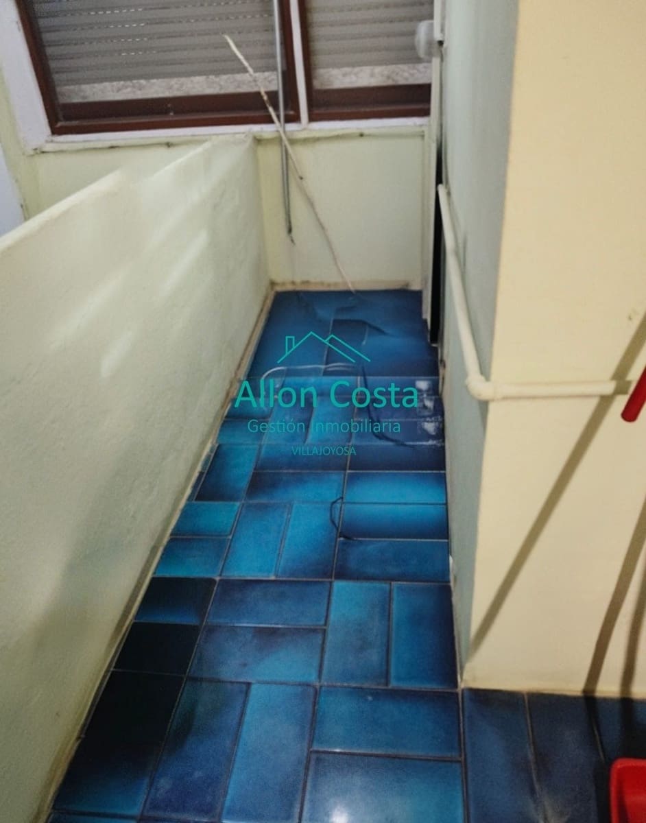 3 bedroom Flat for sale in La Villajoyosa / Vila Joiosa - € 165,000 (Ref: 9918723)