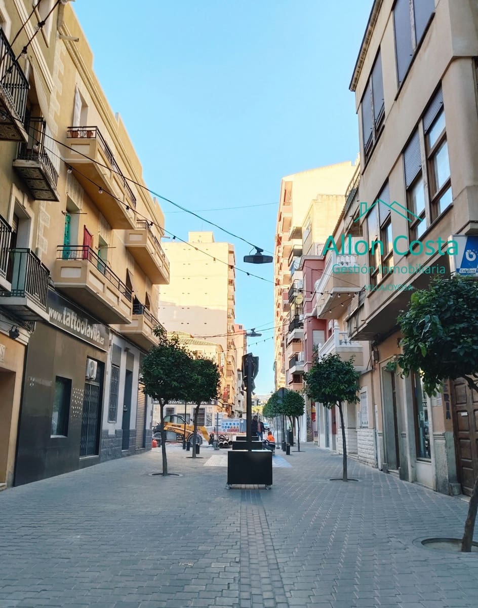 3 bedroom Flat for sale in La Villajoyosa / Vila Joiosa - € 165,000 (Ref: 9918723)