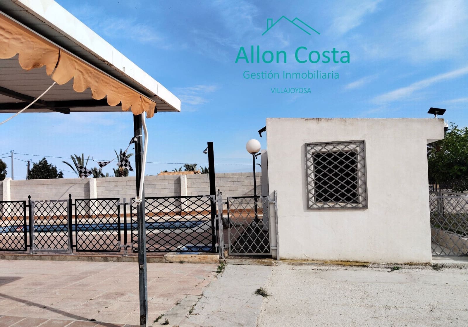 5 Zimmer Villa zu verkaufen in La Villajoyosa / Vila Joiosa mit Pool Garage - 390.000 € (Ref: 9918725)