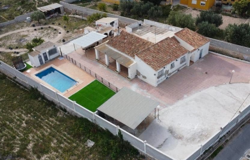 5 Zimmer Villa zu verkaufen in La Villajoyosa / Vila Joiosa mit Pool Garage - 390.000 € (Ref: 9918725)