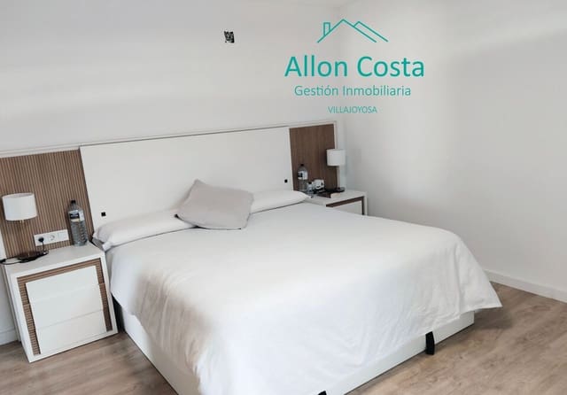 5 soveværelse Villa til salg i La Villajoyosa / Vila Joiosa med swimmingpool garage - € 390.000 (Ref: 9918725)