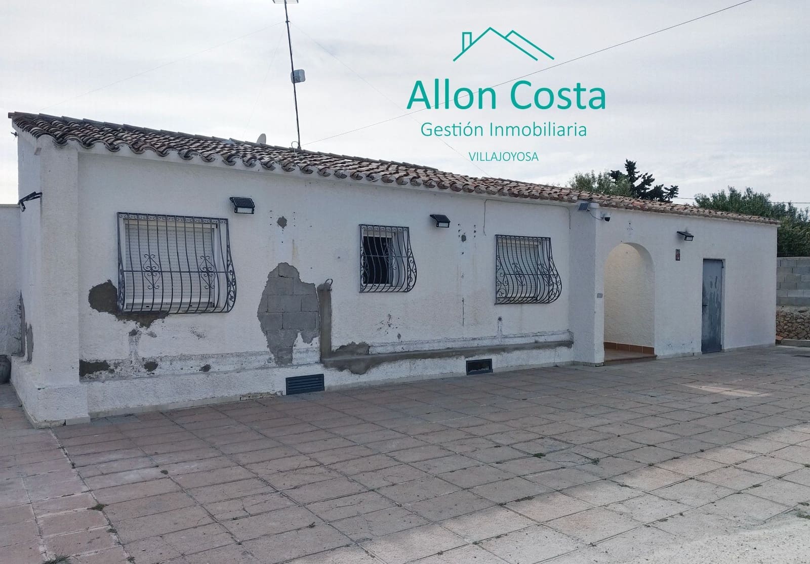 5 Zimmer Villa zu verkaufen in La Villajoyosa / Vila Joiosa mit Pool Garage - 390.000 € (Ref: 9918725)