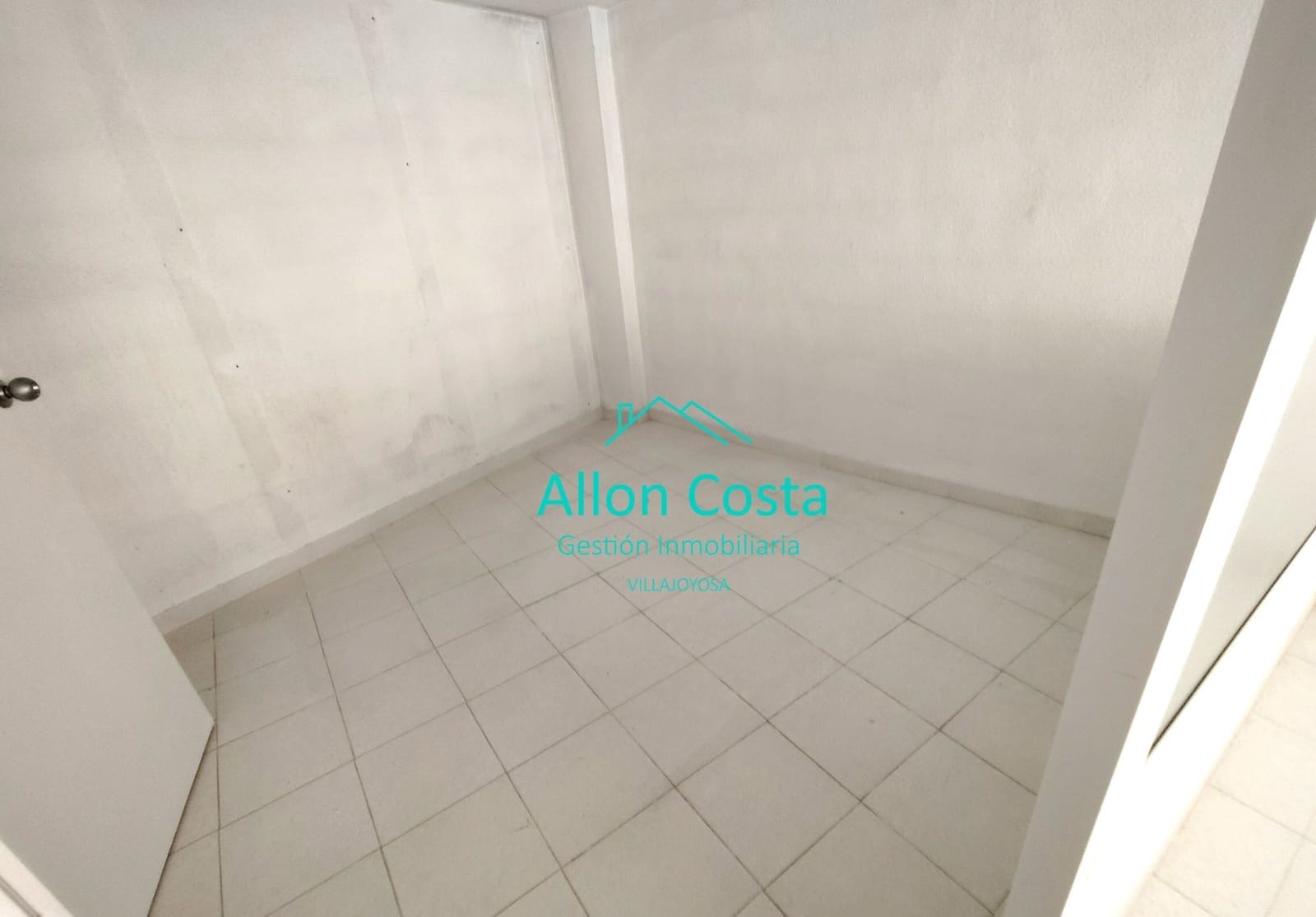 Comercial para venda em La Villajoyosa / Vila Joiosa - 200 000 € (Ref: 9918727)