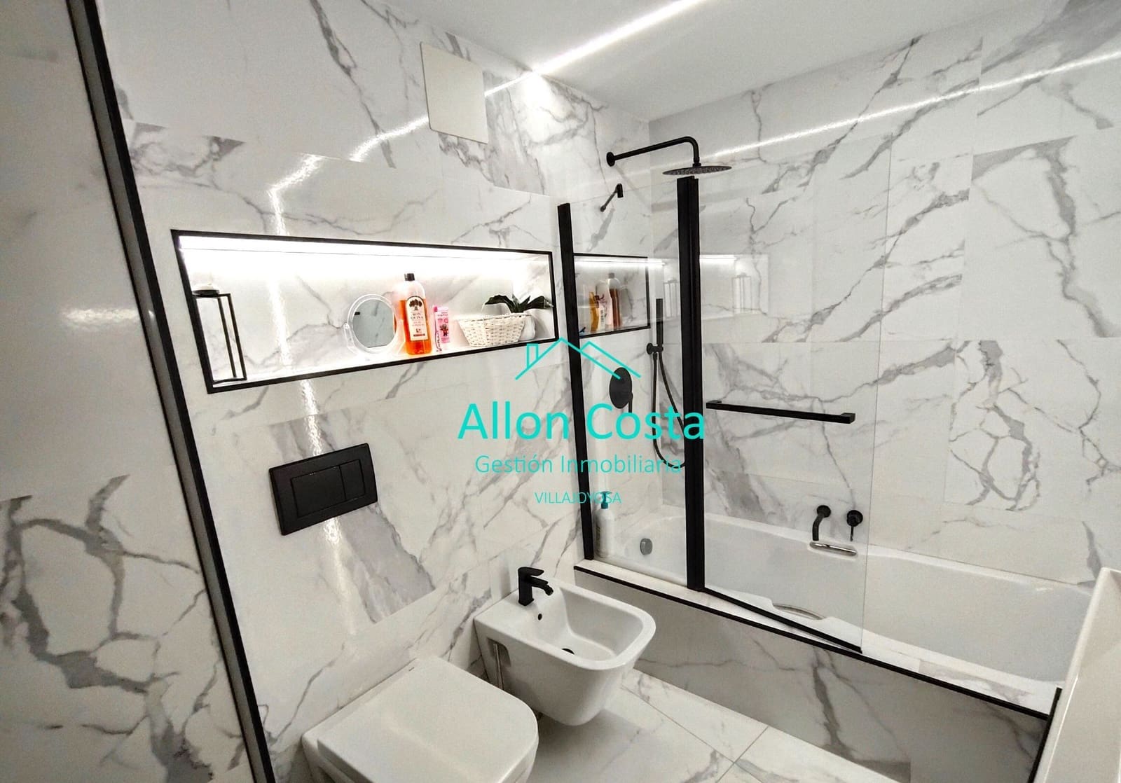 3 bedroom Flat for sale in La Villajoyosa / Vila Joiosa - € 260,000 (Ref: 9918728)