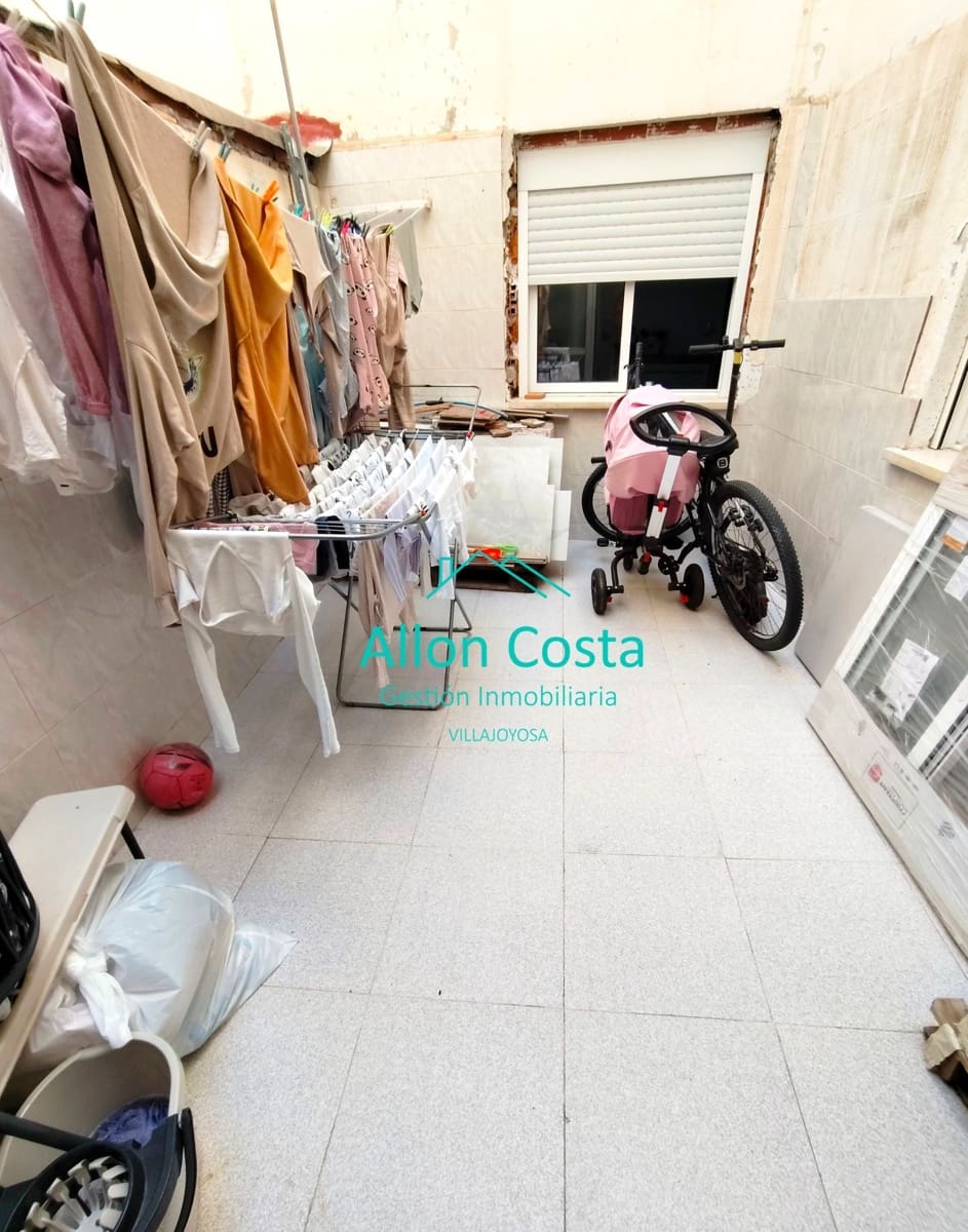 3 bedroom Flat for sale in La Villajoyosa / Vila Joiosa - € 260,000 (Ref: 9918728)