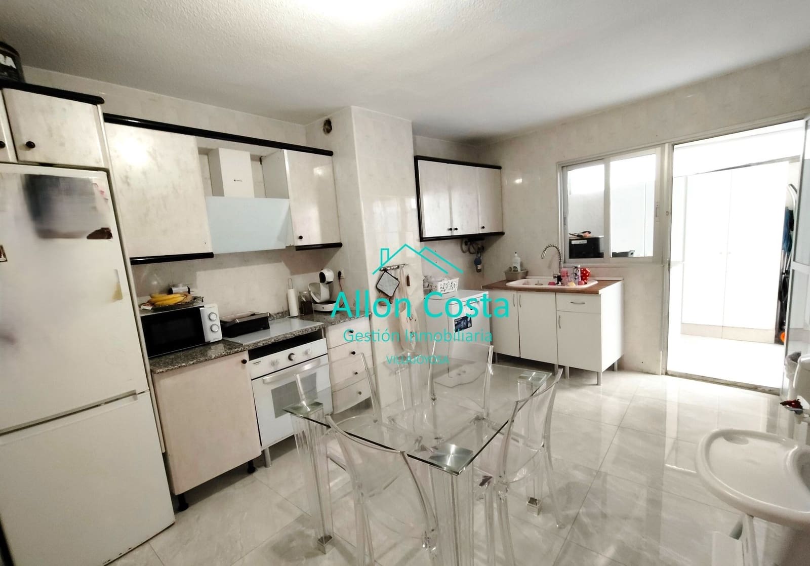 3 bedroom Flat for sale in La Villajoyosa / Vila Joiosa - € 260,000 (Ref: 9918728)
